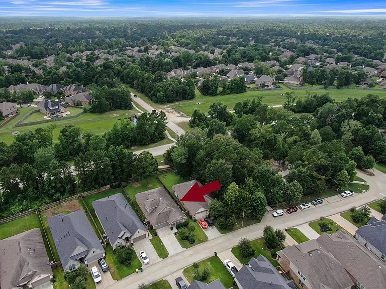 122 S Bearkat Ct — Photo 41