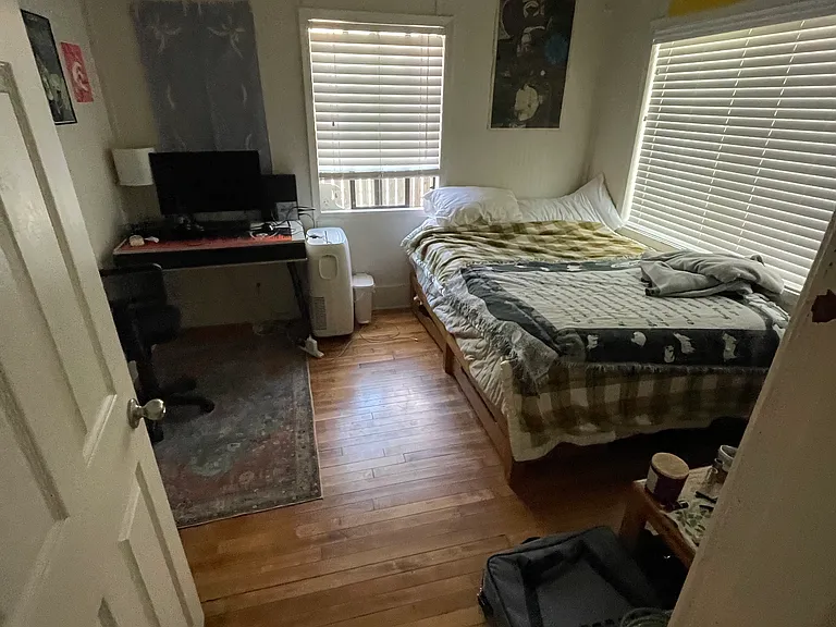 307 S O'Leary St — Photo 2