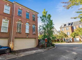 268 Medlock La, Alexandria, VA 22304