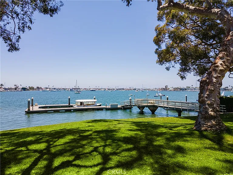 20 Harbor Is — Photo 16