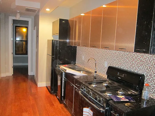 Rented by Spot It Realty LLC | media 17