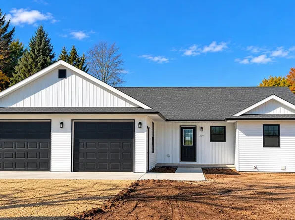 505 Sacramento St, Berlin, WI 54923