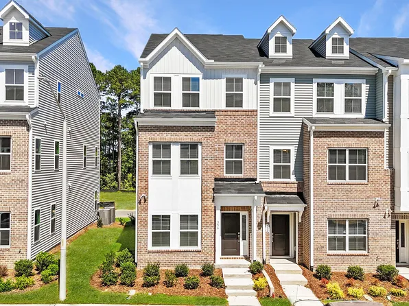 356 Chesapeak Commons St #135, Garner, NC 27529