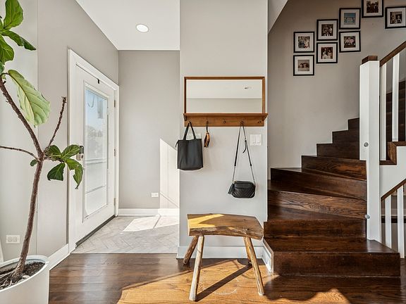 2nd image of 4612 W Addison Ave