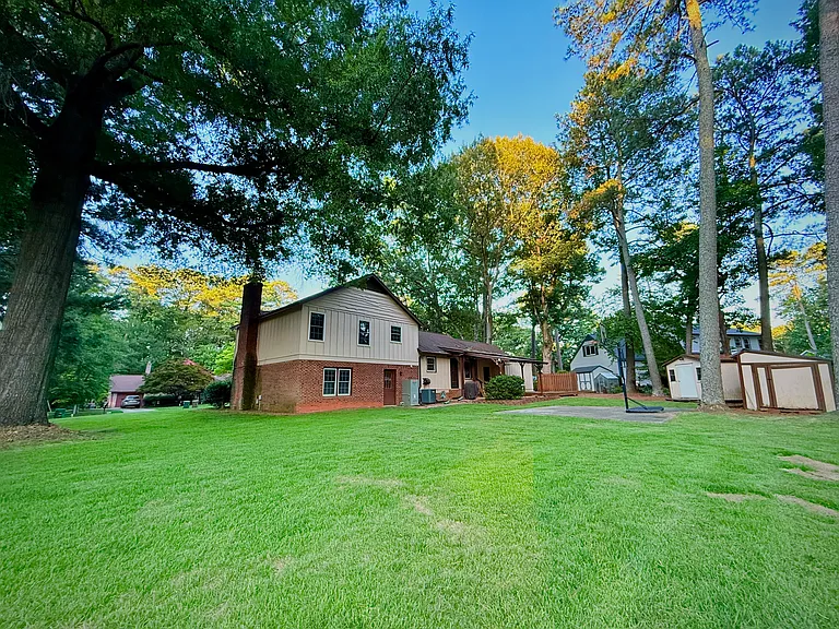 1214 Wellington Ln — Photo 27