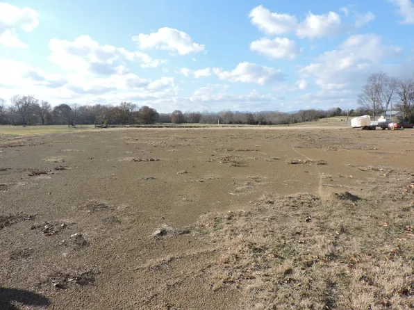 772 N Main St, Waldron, AR 72958