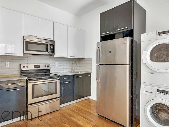 3rd image of 34 Meserole St #2T