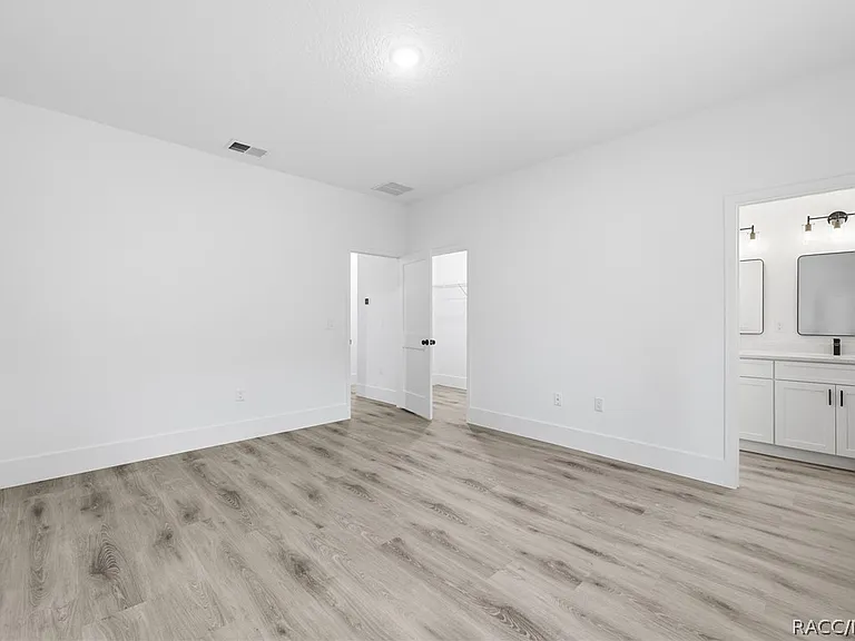 7047 N Lime Dr — Photo 16