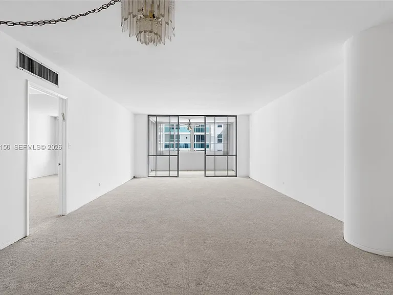 5005 Collins Ave #509 — Photo 33