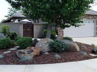 308 S Holland Ct, Visalia, CA