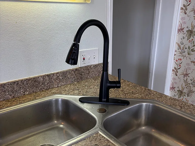 105 E Main St #2 — Photo 15