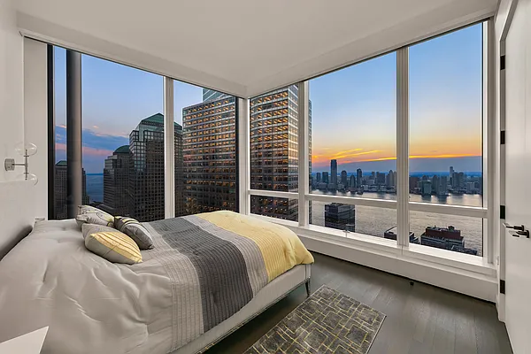 Rented by Douglas Elliman | media 29