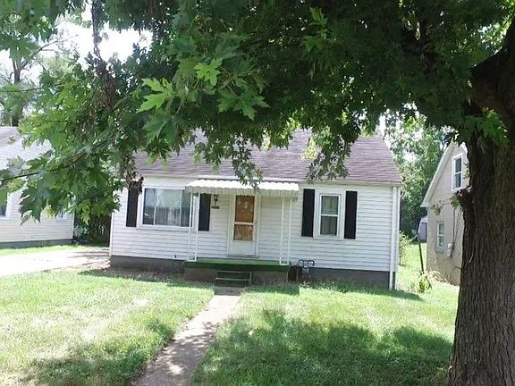 2nd image of 3908 Jewell Ave