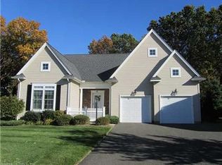 37 Ballymeade Ln, Windsor, CT 06095