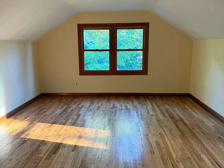 Upstairs bedroom looking south