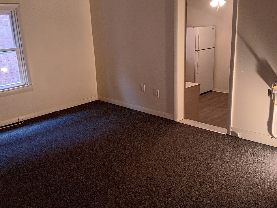 1st image of 527 Franklin St Unit 2