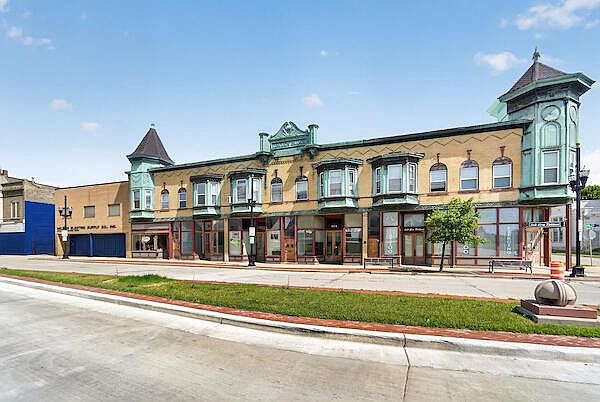 1st image of 900 State STREET
