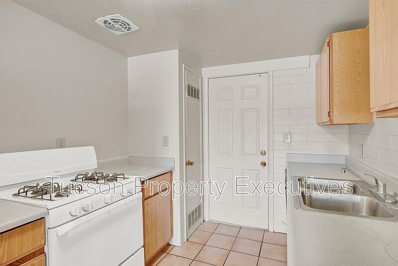 1st image of 3131 N Treat Ave APT F