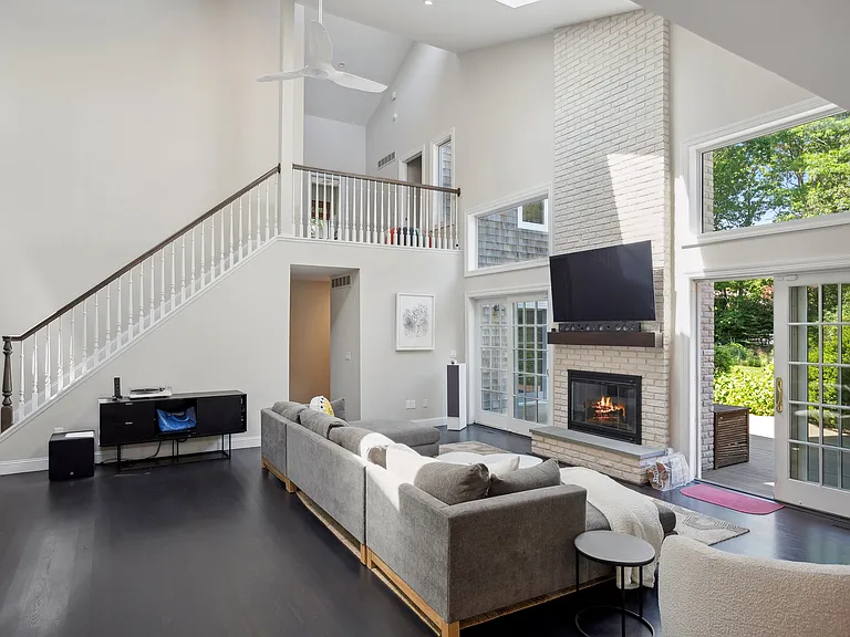 8 Indian Pipe Dr — Photo 26