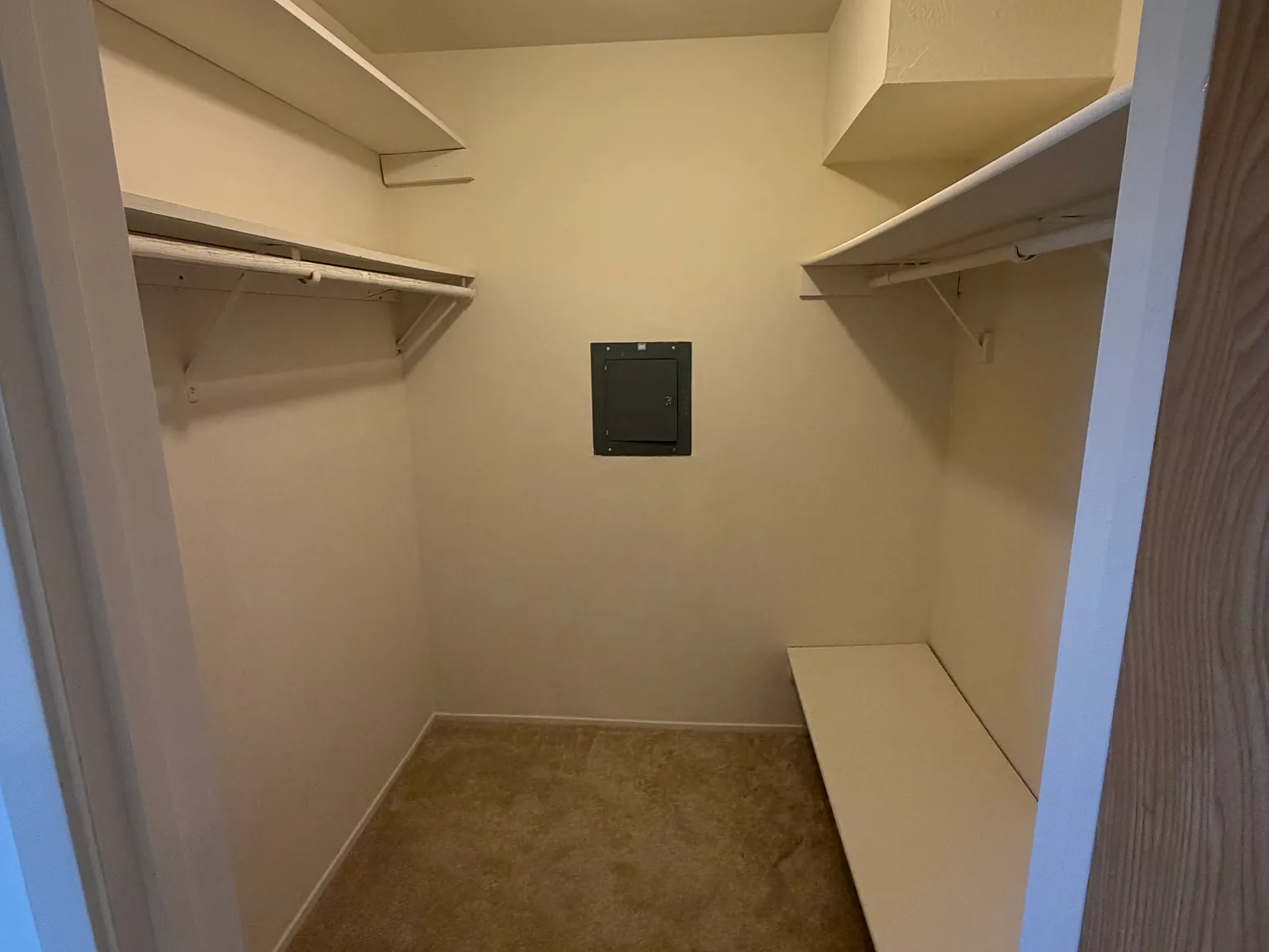 Ponderosa Apartments — Photo 4