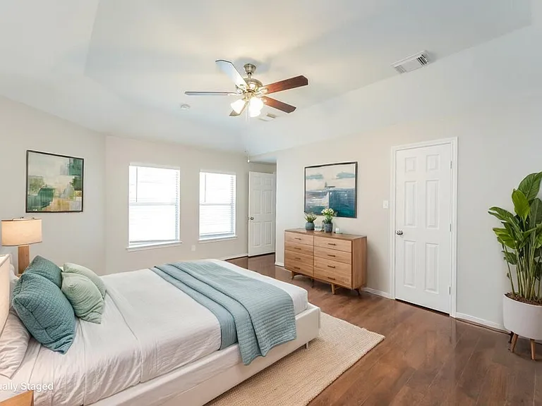 3830 Lake Ballinger Ln — Photo 13