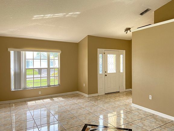 2nd image of 3208 Herons Point Cir