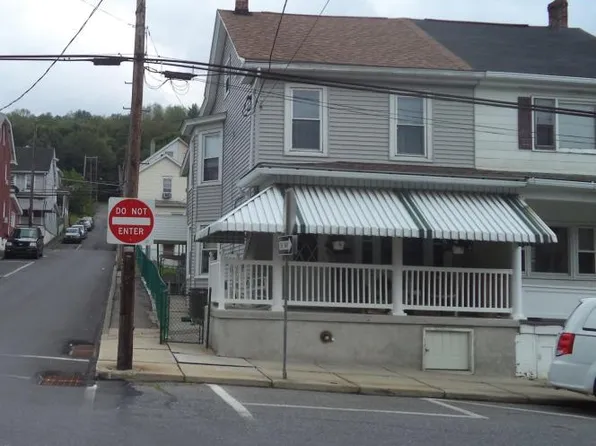 300 W Bertsch St, Lansford, PA 18232