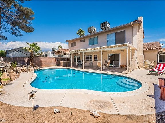 3rd image of 6849 Calella Dr