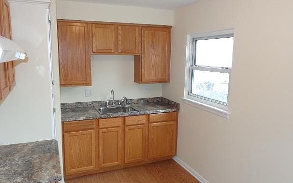 3rd image of 780 Eddystone Ave