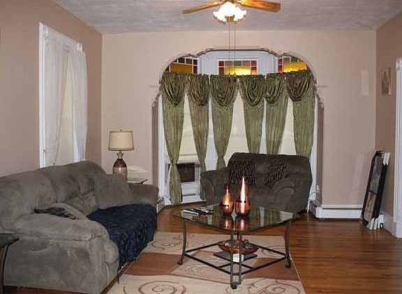 3rd image of 63 Hudson Ave