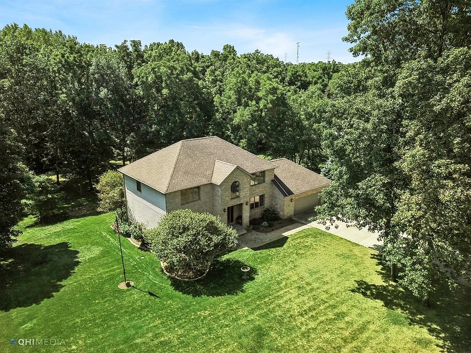 1st image of 160 Cattail Ln