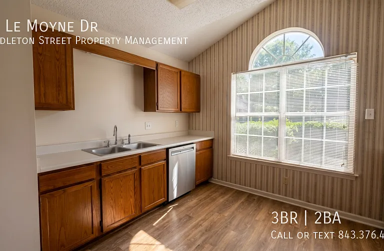 36 Le Moyne Dr — Photo 8