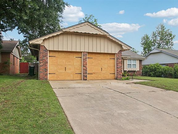 3rd image of 4917 NW 26th St