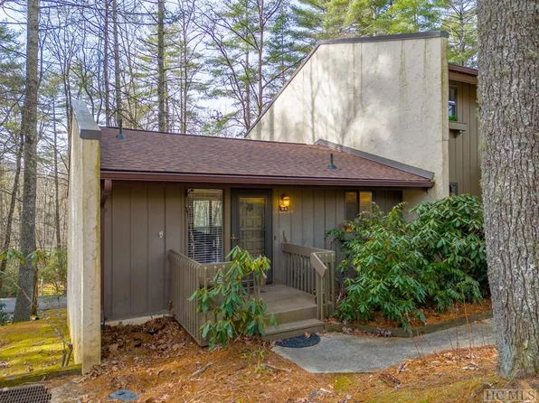 72 Dogwood Knob Lane #A, Sapphire, NC 28774