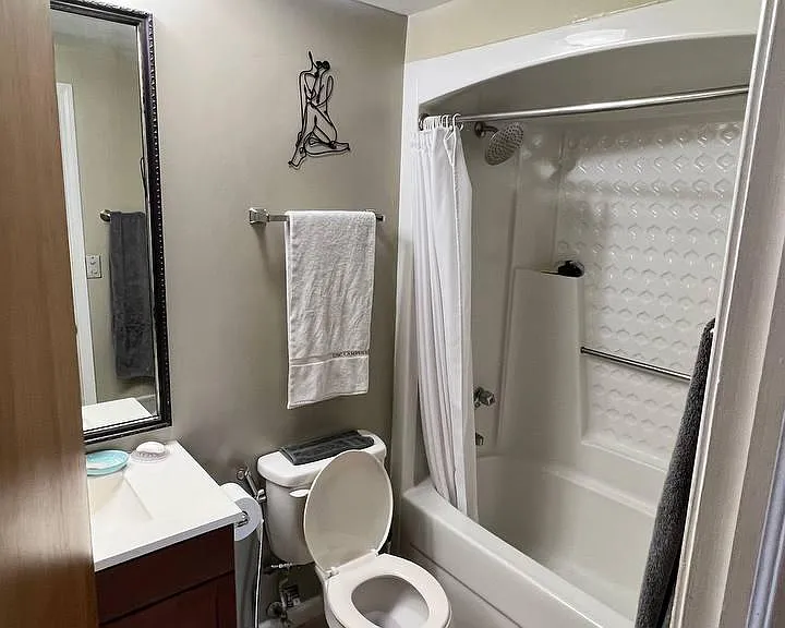 2002 Greene St #406 — Photo 8