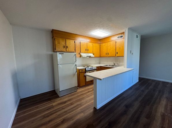 400 Cranbrook Ave SE APT 5