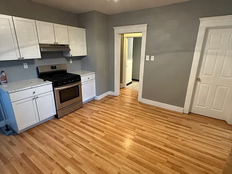 89 Beacon St #1A — Photo 7