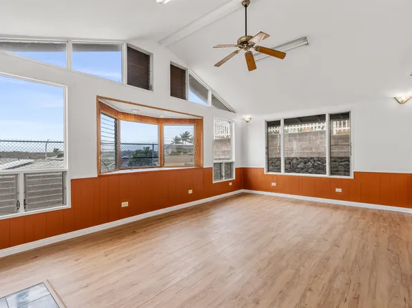 815 Paloma St, Wailuku, HI 96793