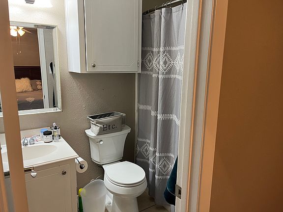 5th image of 3230 Pearl St APT 20