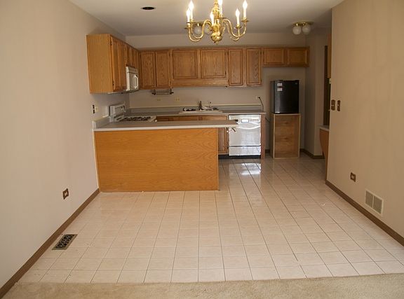 5th image of 1472 Foxcroft Dr