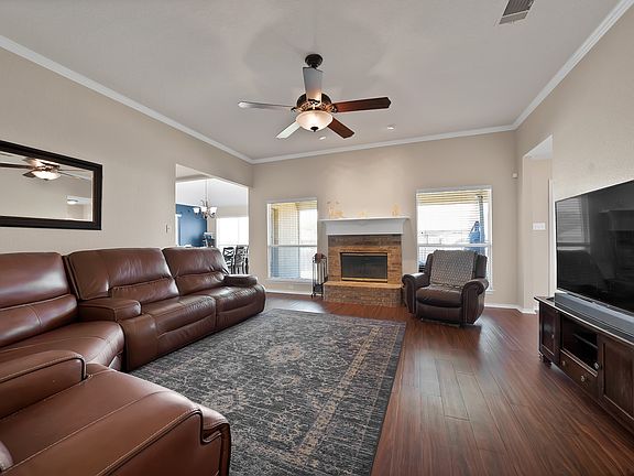2nd image of 2209 Quail Ridge Dr