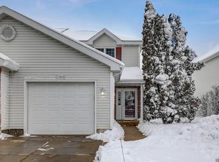 2369 Effingham Way, Sun Prairie, WI 53590
