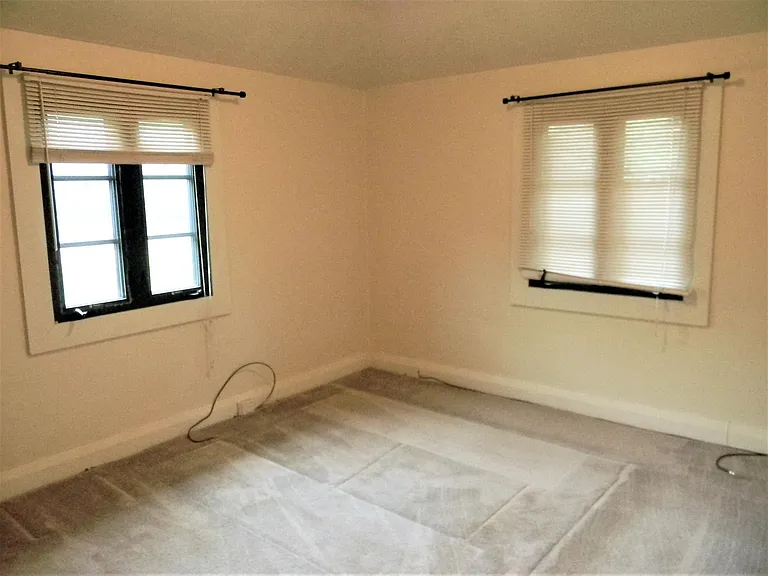 401 Greendale Ave — Photo 7
