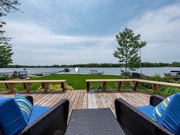 2nd image of 33690 N Lake Shore Dr
