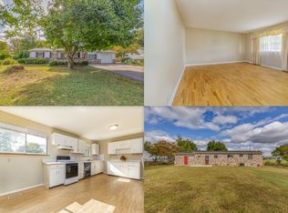 5801 Stoneleigh Rd, Knoxville, TN 37912