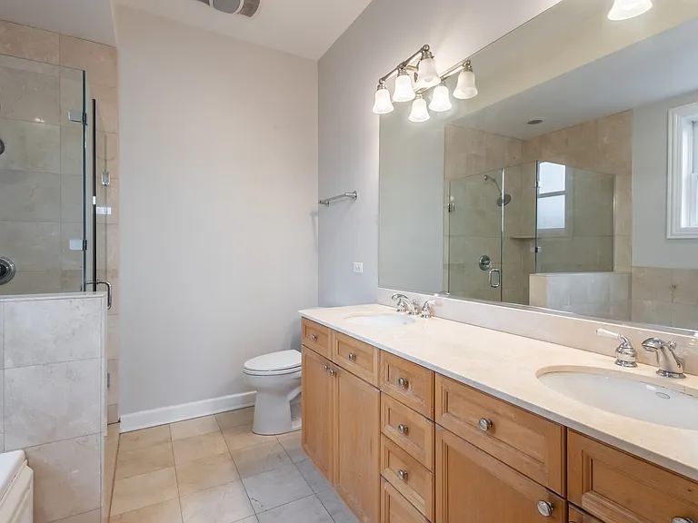 1134 W Fullerton Ave #3 — Photo 16