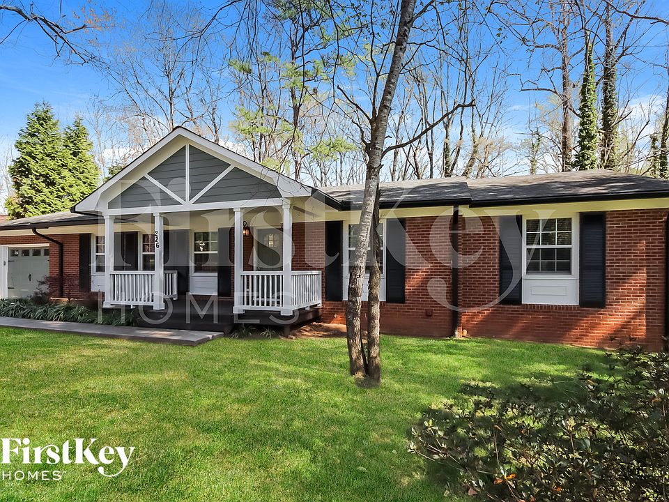 1st image of 226 Heritage Pl