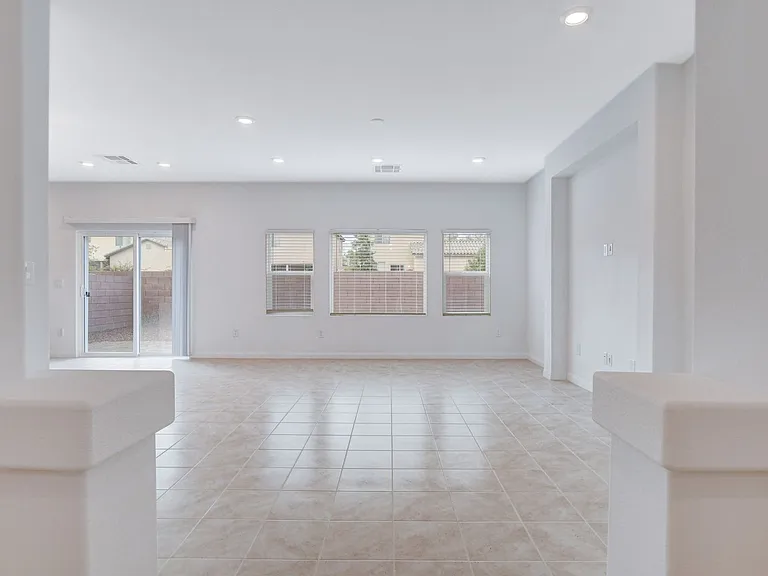 7821 Tomsburgh Ln — Photo 4
