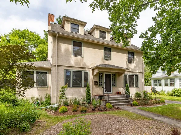 53 Beverly Rd, West Hartford, CT 06119