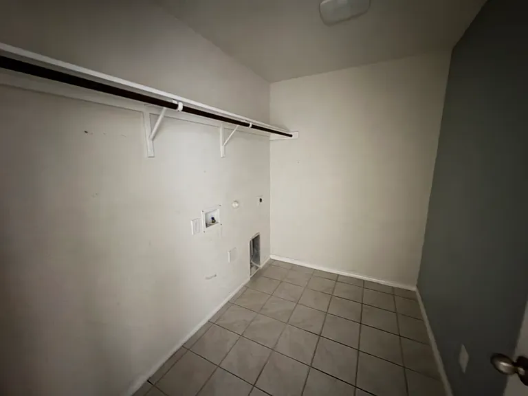 215 Woodland St — Photo 1